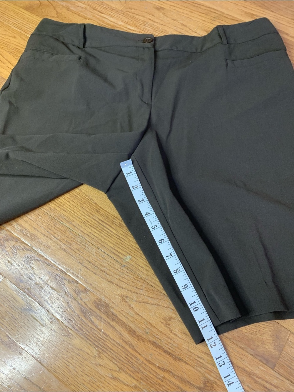 Courtenay Dark Olive Brown Dress Shorts Size 18W - Picture 5 of 8